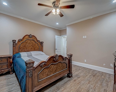 2011 Crescent Drive - Photo Thumbnail 30