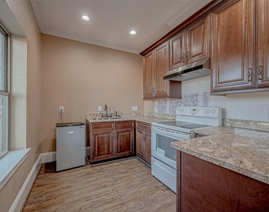 2011 Crescent Drive - Photo Thumbnail 32
