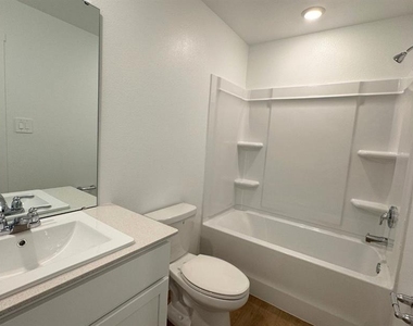 2408 Bevel Lane - Photo Thumbnail 13