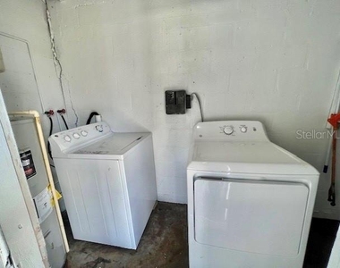 1055 Mitchell St - Photo Thumbnail 14