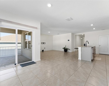 1825 Juneberry Street - Photo Thumbnail 7