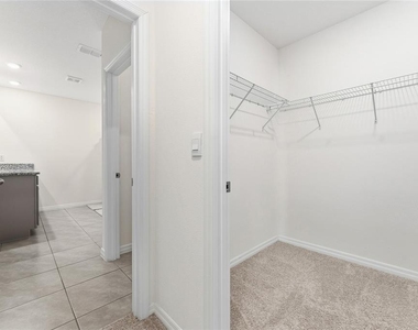 1825 Juneberry Street - Photo Thumbnail 14