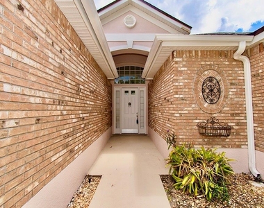 1707 Golfview Drive - Photo Thumbnail 4