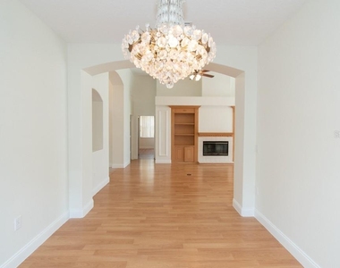 1707 Golfview Drive - Photo Thumbnail 6