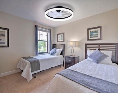8151 Roseville Boulevard - Photo Thumbnail 12
