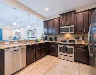 8151 Roseville Boulevard - Photo Thumbnail 3