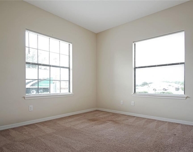1762 Coriander Drive - Photo Thumbnail 8