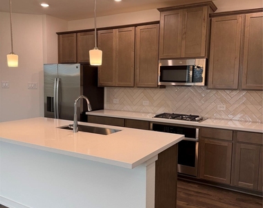 5053 Marcasca Drive - Photo Thumbnail 5