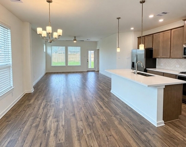 5053 Marcasca Drive - Photo Thumbnail 6