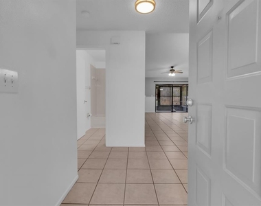 2432 King Oak Court - Photo Thumbnail 23