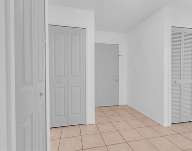 2432 King Oak Court - Photo Thumbnail 25