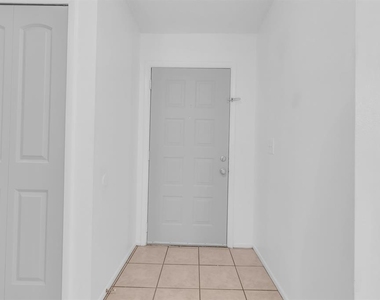 2432 King Oak Court - Photo Thumbnail 24