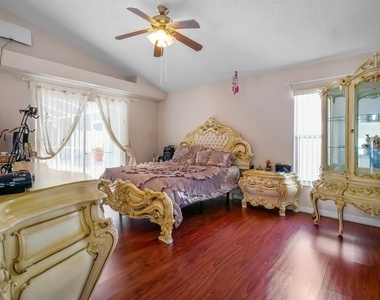 4381 Creekside Boulevard - Photo Thumbnail 23