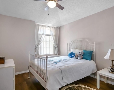 4381 Creekside Boulevard - Photo Thumbnail 17