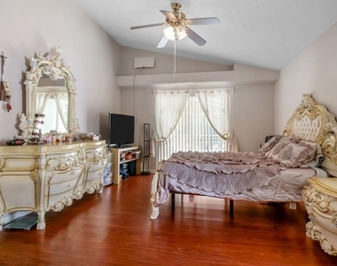4381 Creekside Boulevard - Photo Thumbnail 48