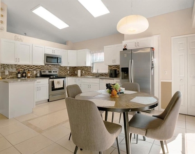 4381 Creekside Boulevard - Photo Thumbnail 29