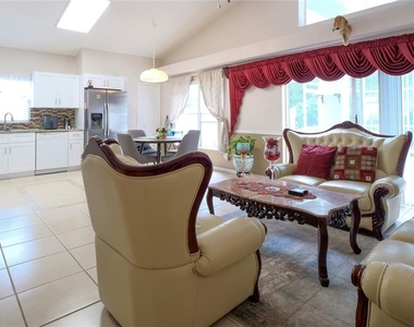 4381 Creekside Boulevard - Photo Thumbnail 25