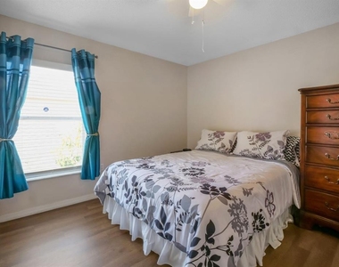 4381 Creekside Boulevard - Photo Thumbnail 16