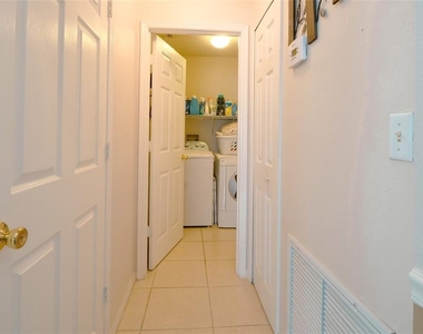 4381 Creekside Boulevard - Photo Thumbnail 37