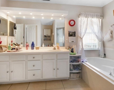 4381 Creekside Boulevard - Photo Thumbnail 20