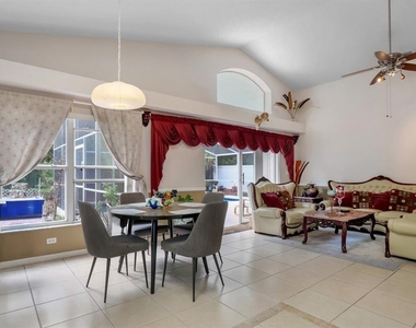 4381 Creekside Boulevard - Photo Thumbnail 24