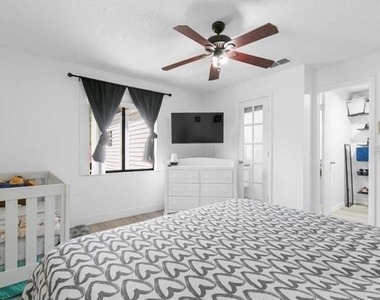 2506 Bali Circle - Photo Thumbnail 13