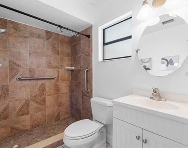 2506 Bali Circle - Photo Thumbnail 11