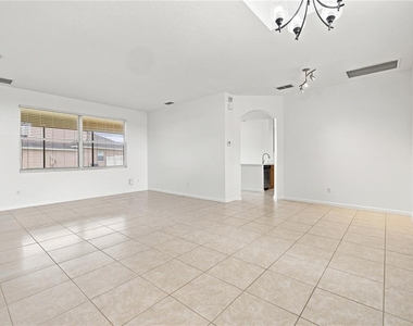 3576 Maple Ridge Loop - Photo Thumbnail 5