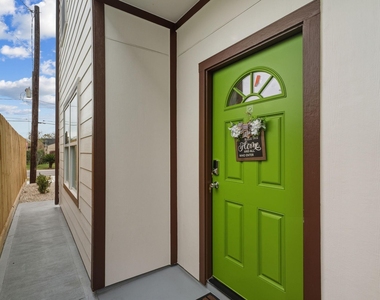 3539 Mt Pleasant Street - Photo Thumbnail 1