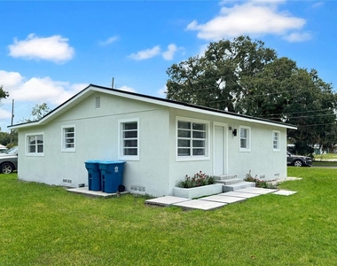 525 S Seminole Avenue - Photo Thumbnail 1