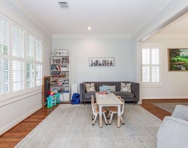 4002 Arnold Street - Photo Thumbnail 4