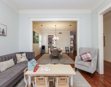 4002 Arnold Street - Photo Thumbnail 3