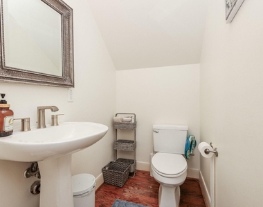 4002 Arnold Street - Photo Thumbnail 15
