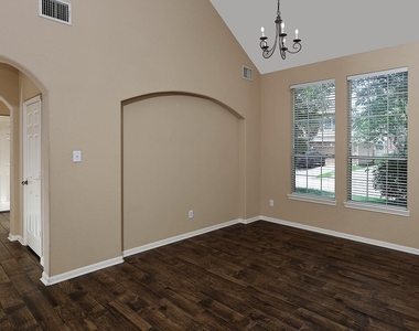 19 Patina Pines Place - Photo Thumbnail 7