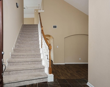 19 Patina Pines Place - Photo Thumbnail 3