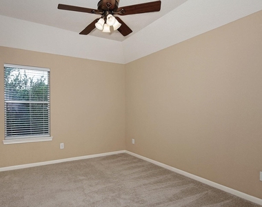 19 Patina Pines Place - Photo Thumbnail 21