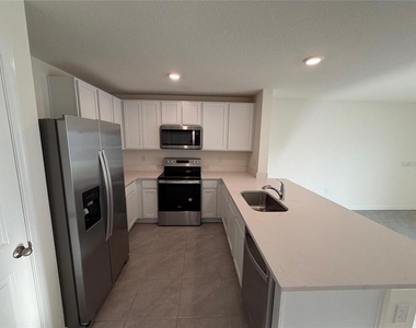 6685 Sw 81st Loop - Photo Thumbnail 3