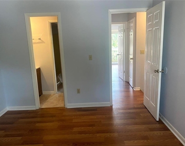 12086 Mendel Drive - Photo Thumbnail 6