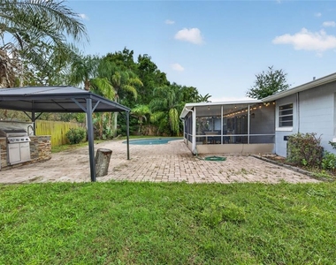 7606 Waunatta Court - Photo Thumbnail 25