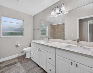 7606 Waunatta Court - Photo Thumbnail 19