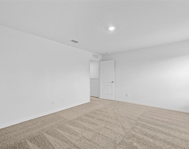 552 Bay Leaf Drive - Photo Thumbnail 11