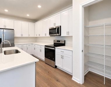 17736 Porter Road - Photo Thumbnail 5