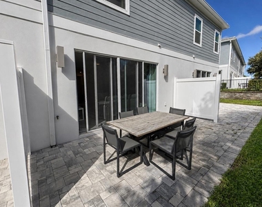 7821 Spectrum Drive - Photo Thumbnail 24