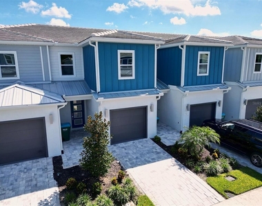 7821 Spectrum Drive - Photo Thumbnail 29