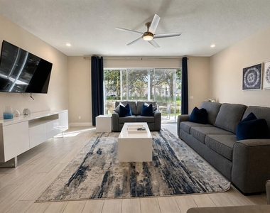 7821 Spectrum Drive - Photo Thumbnail 5