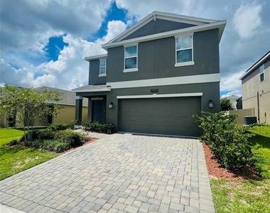 2905 Muller Oak Loop - Photo Thumbnail 1