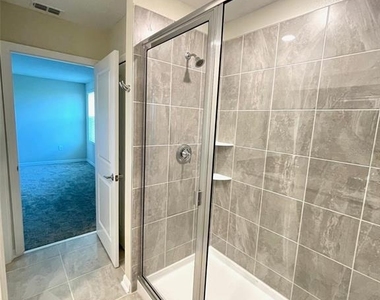 2905 Muller Oak Loop - Photo Thumbnail 15