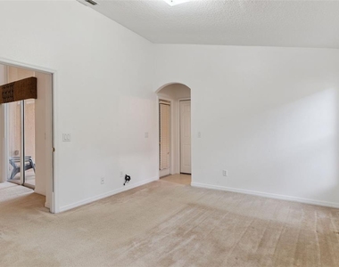 1346 Solana Circle - Photo Thumbnail 7