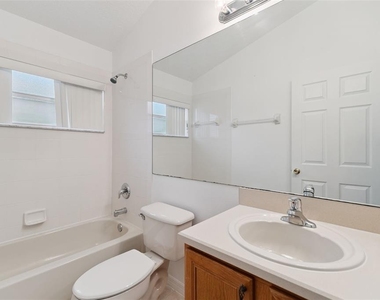 1346 Solana Circle - Photo Thumbnail 16
