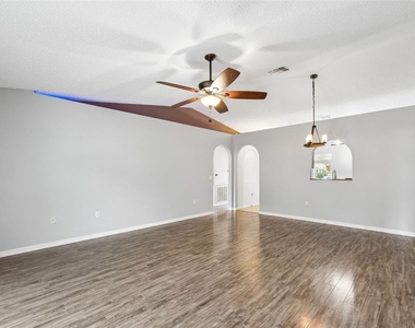 3430 Arabesque Drive - Photo Thumbnail 4